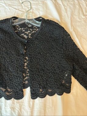 connected apparel Black Lace Cropped Cardigan